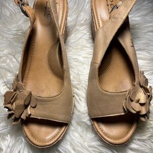 Boc Beige Leather open toe wedge with flower detail. Size 10